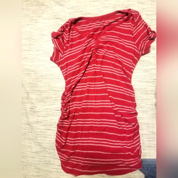 Form fitting Motherhood top - Picture 1 of 4